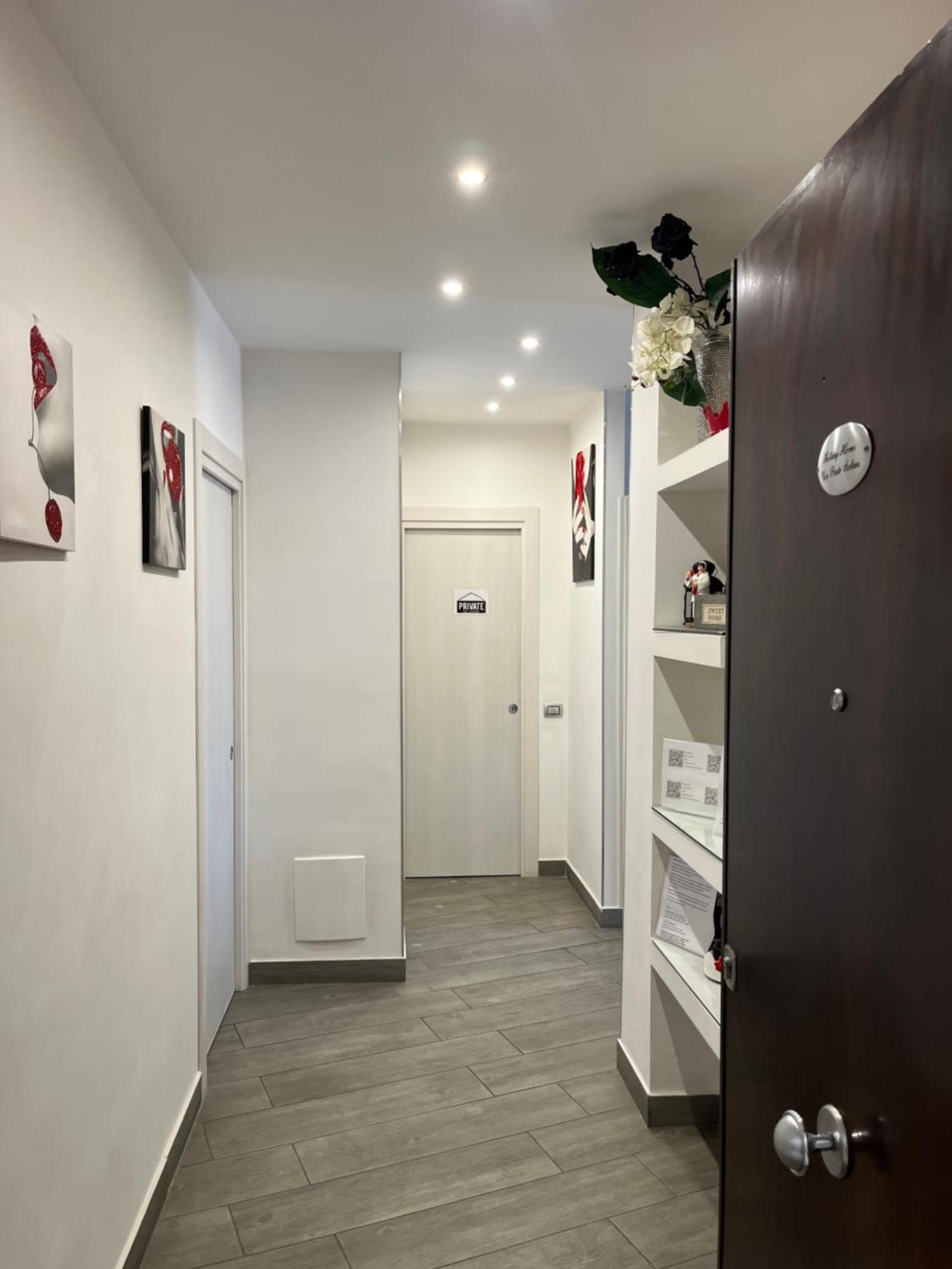 Holiday Home Un Posto Solare Napoli Ngoại thất bức ảnh